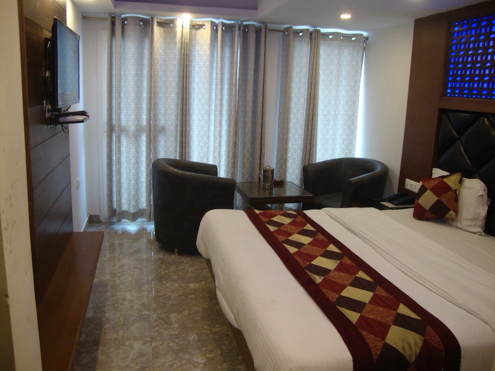 HOTEL HAMERS INTERNATIONAL 19/49
