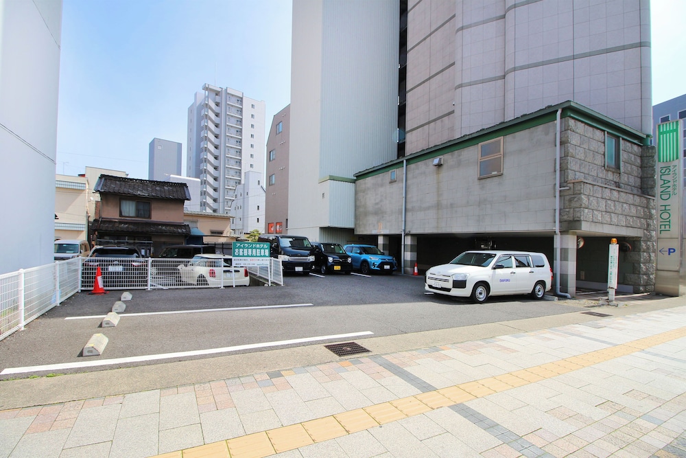 Island Hotel 55/60