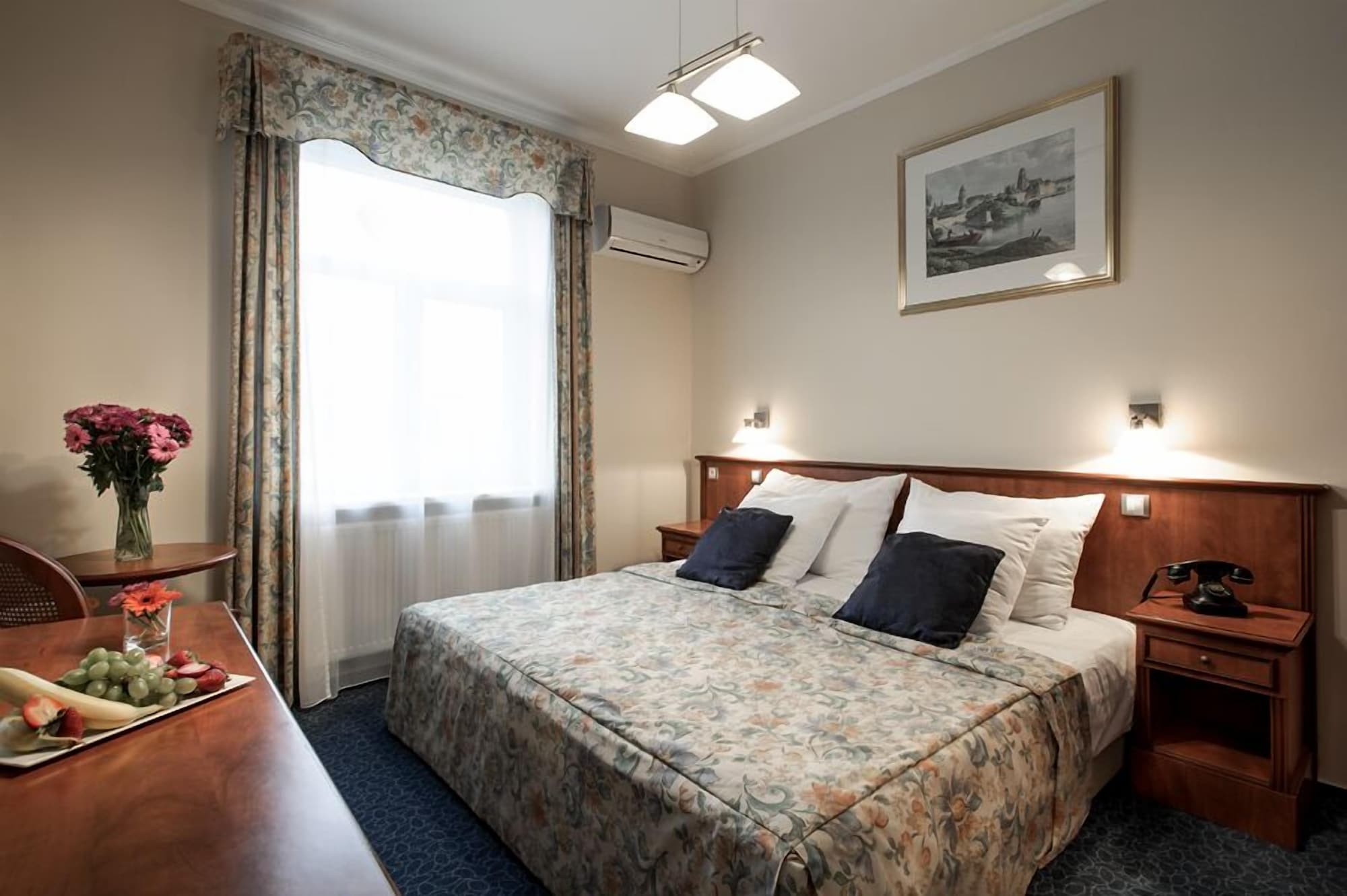 غرفة قياسية بسريرين منفصلين، Hotel Union 2/10