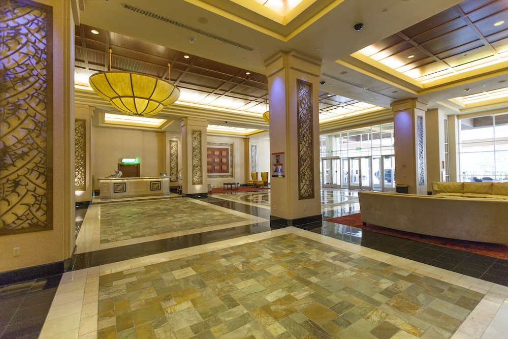 Harrah's Resort Southern California - A Caesars Rewards Destination 7/50