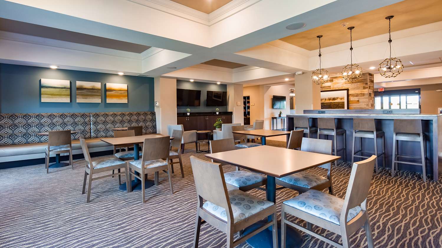 Best Western Plus Overland Inn 11/15