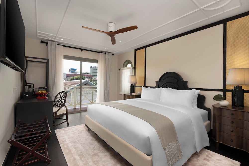 Heritage, King Bed
