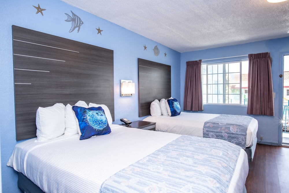 Aqua Breeze Inn 13/55