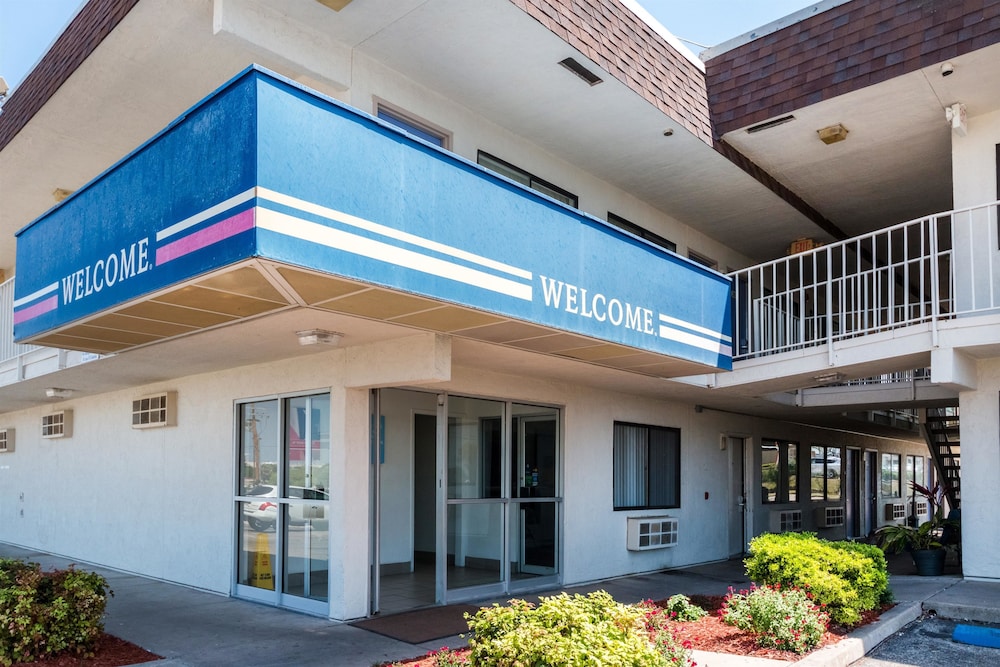 Motel6 Del Rio, TX 9/56