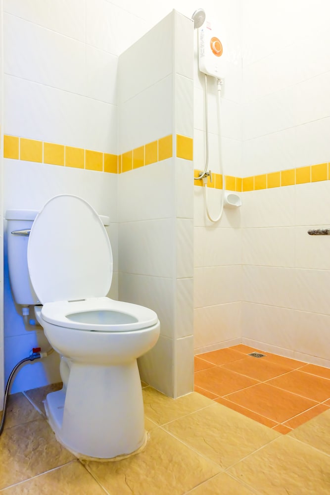 Prajaktra City Hostel 44/45