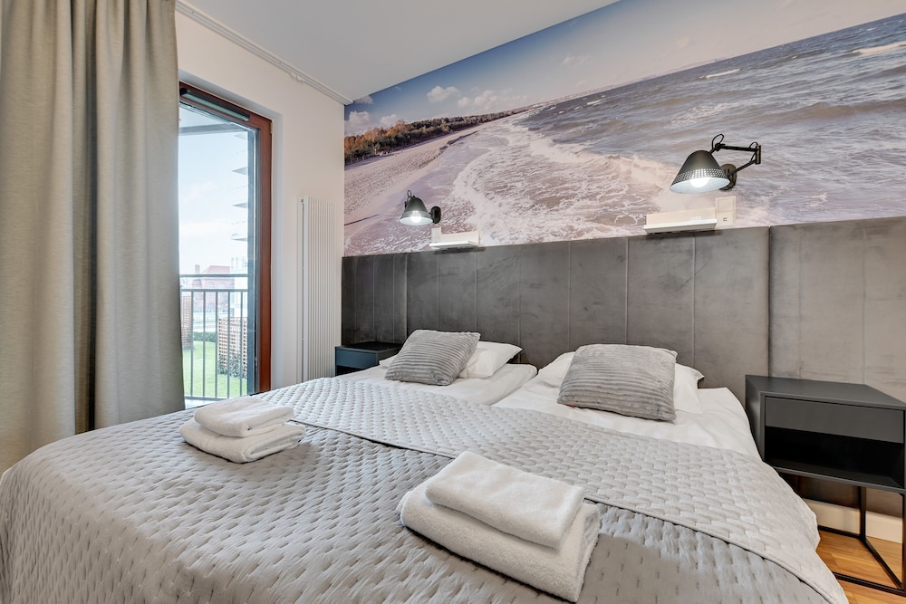 2 BEDROOMS, DELUXE, APARTMENT, QUEEN BED, SOFA, BALCONY