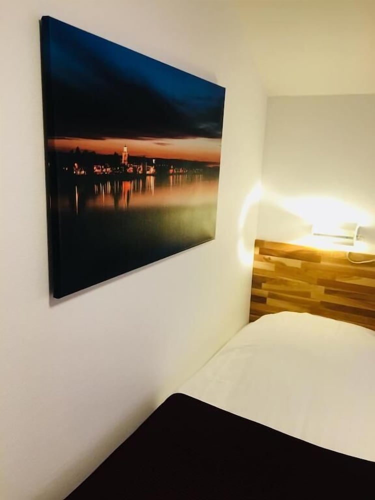 Hotell Kronobäck 18/27