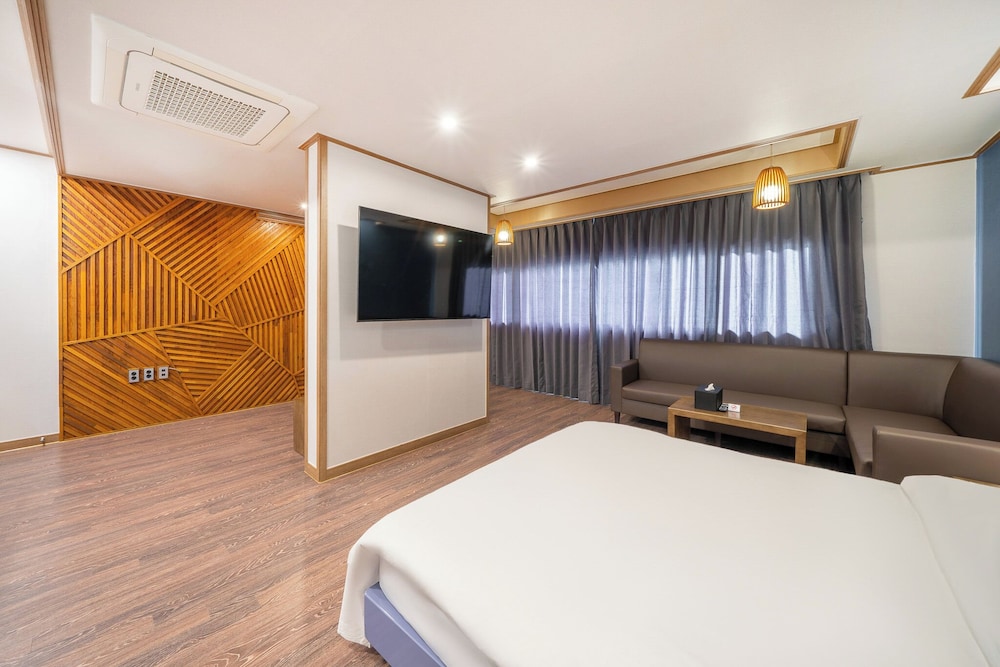 Pearl Business Hotel 17/50