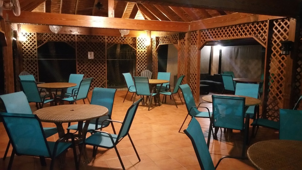 Combate Beach Resort Ex Parador 31/50