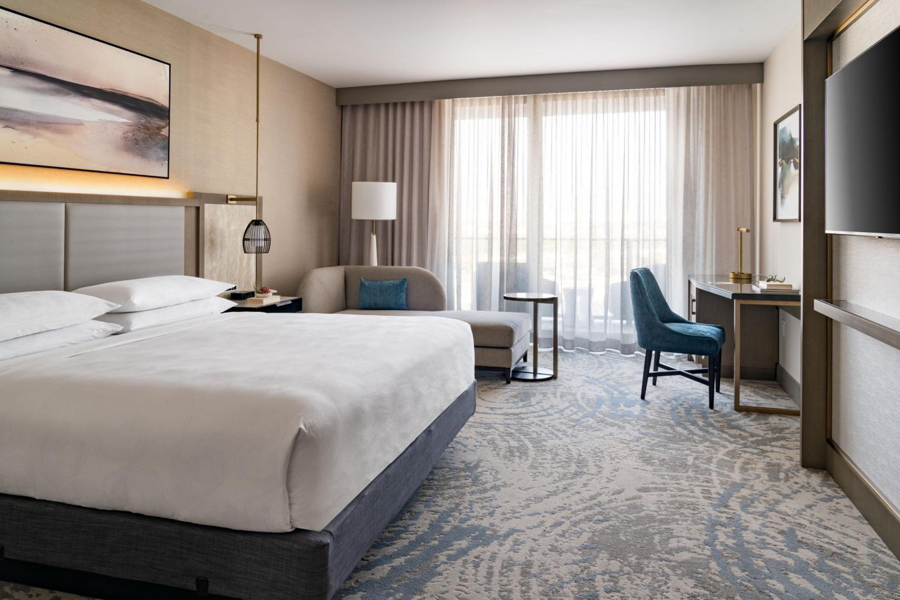 Room, King Bed, Intracoastal View, Skyline View
