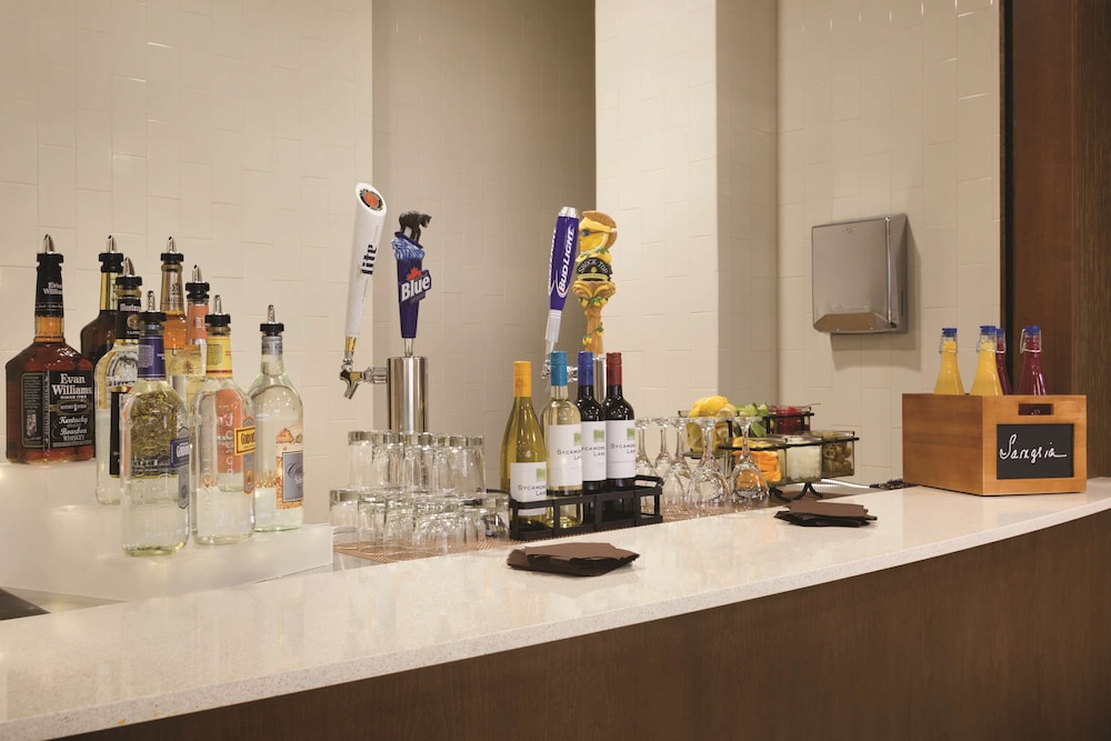 Embassy Suites Akron-Canton Airport 44/58