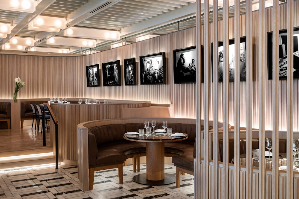 Four Seasons Hotel Montreal 3/68