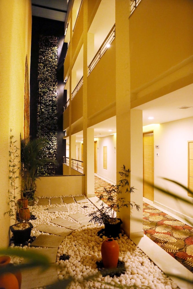 Hotel Indriya Wayanad 49/52