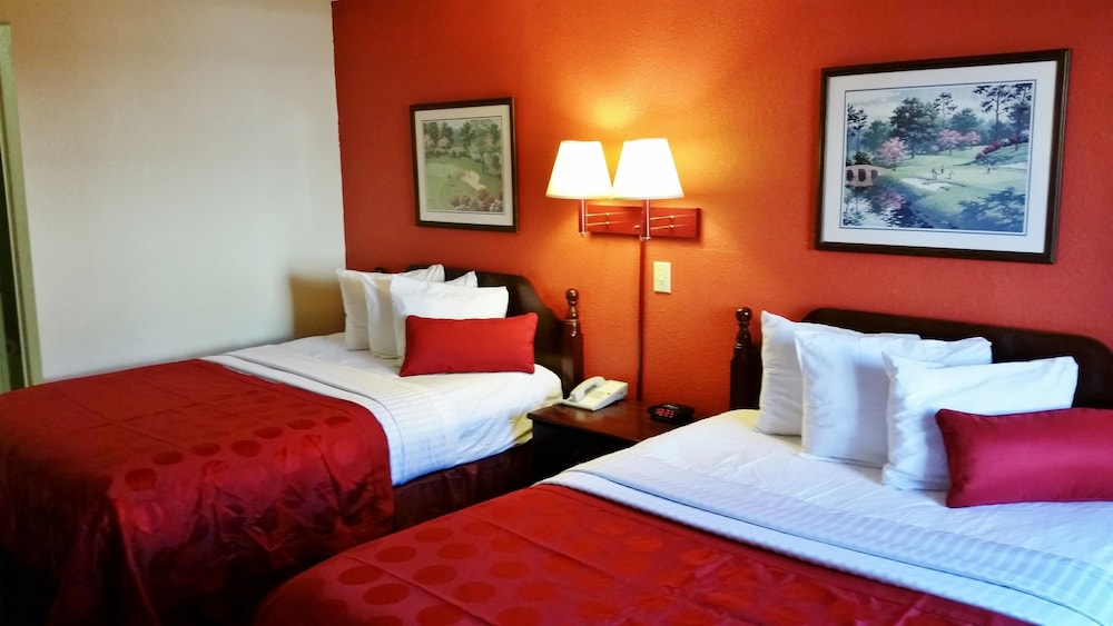 Country Hearth Inn And Suites Augusta 7/18