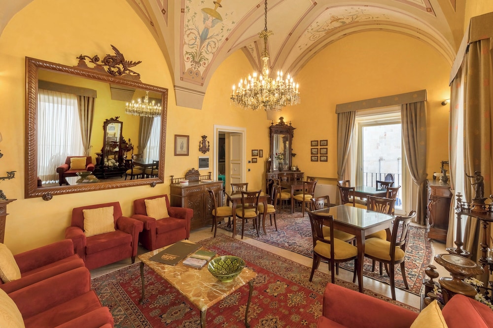 Palazzo Papaleo 49/65