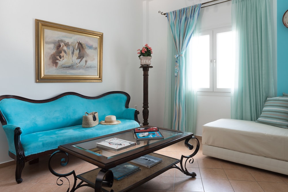 Tinos Resort Hotel 17/50