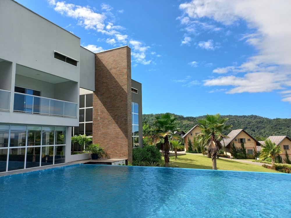 Resort Ecoar 2/50