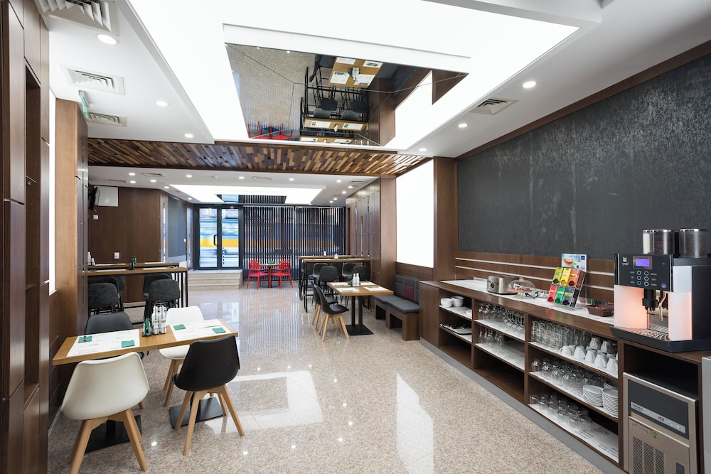 B1 Boutique Hotel Sofia 26/40