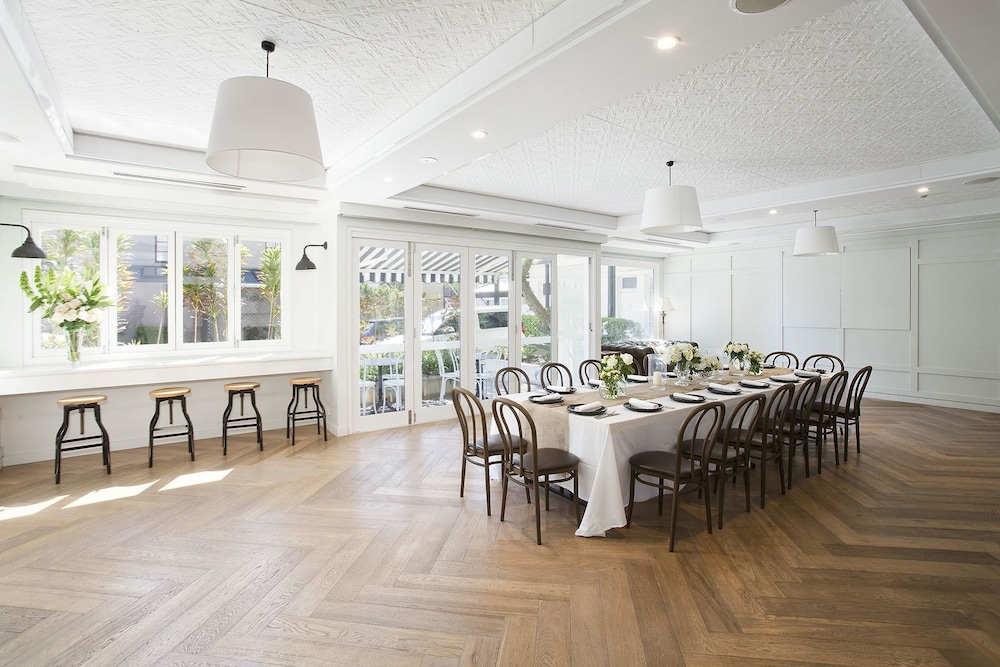 The Hughenden Boutique Hotel 64/76