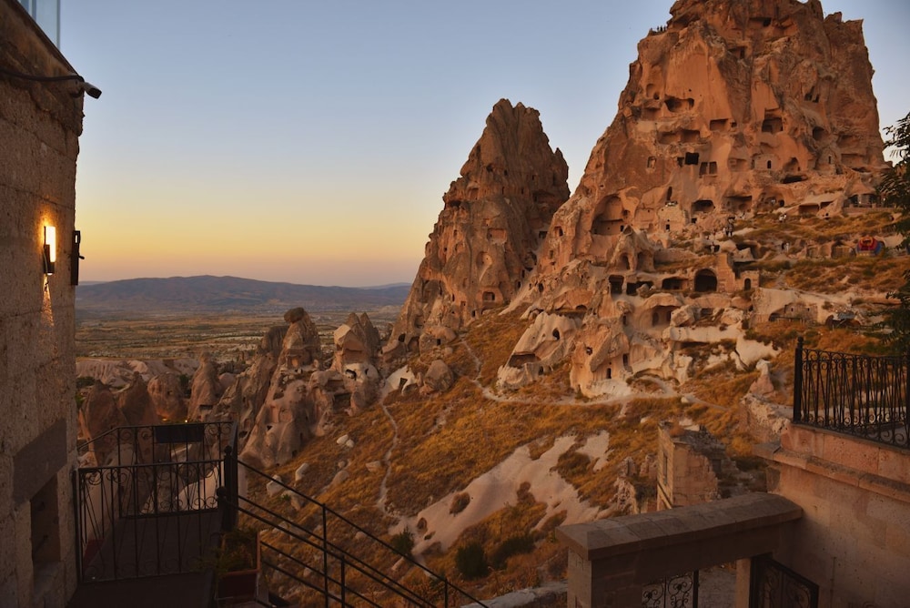 Caldera Hotel 67/77