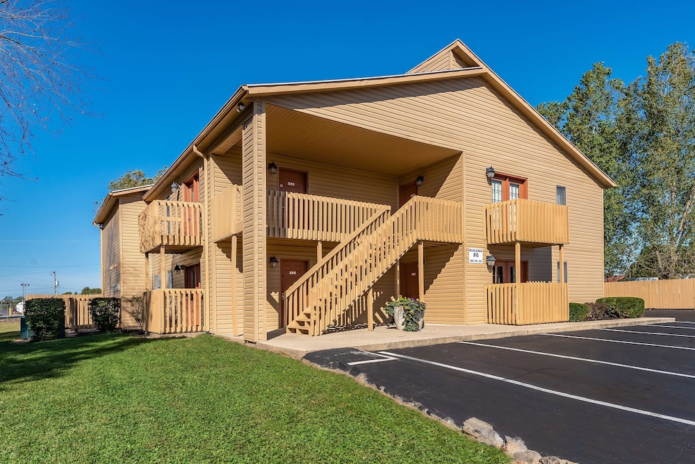 Americas Best Value Inn Suites St Marys 6/35