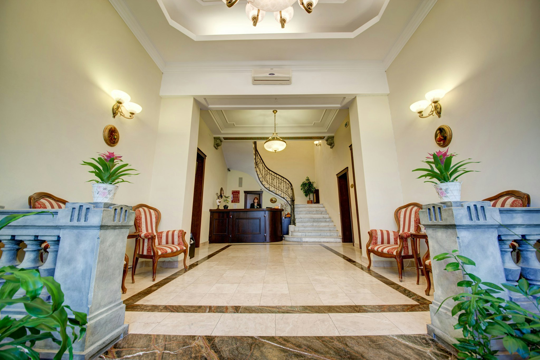 Atrium Hotel Ateneu City Center 10/14
