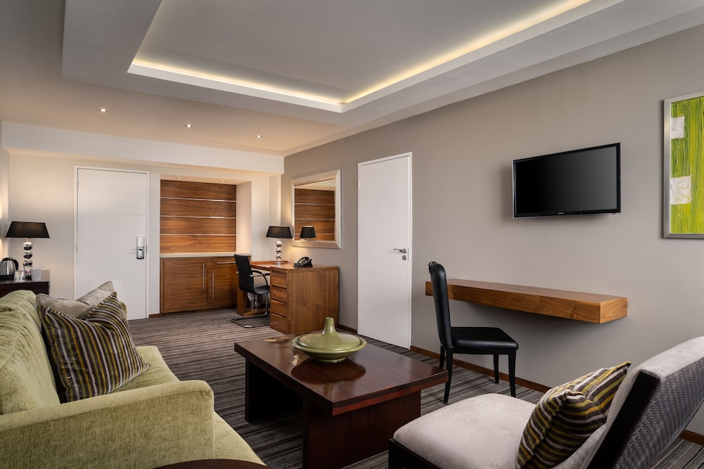PREMIER HOTEL MIDRAND 42/67