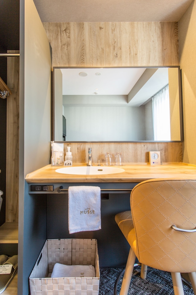 HOTEL MUSSE GINZA MEITETSU 68/74