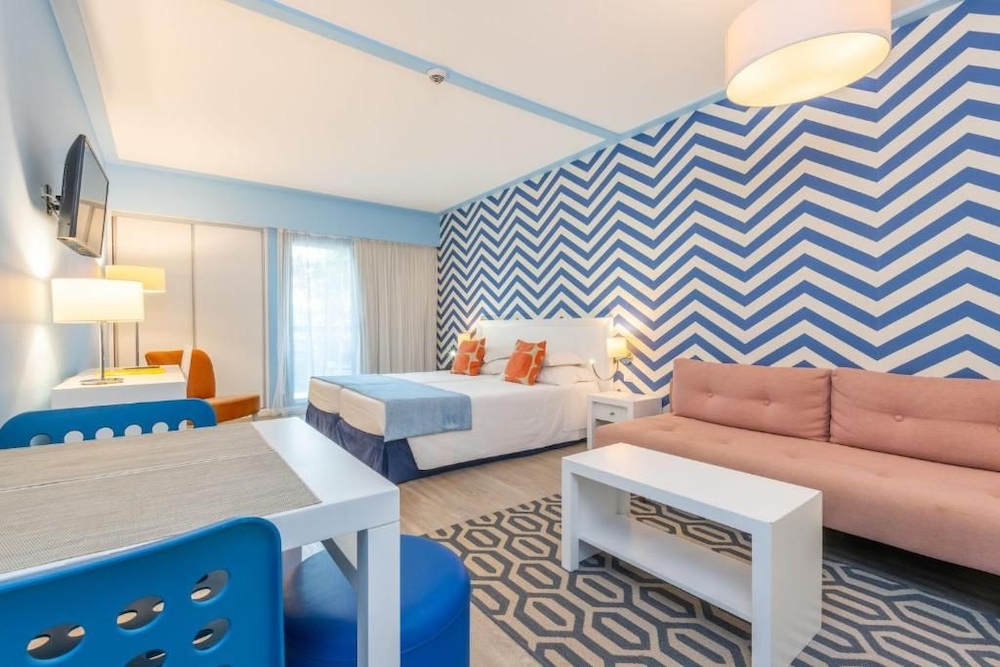 Terrace Mar Suite Hotel 45/60