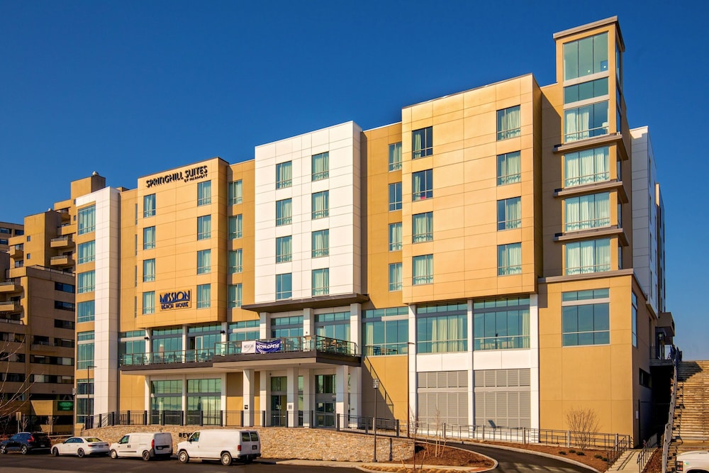 SpringHill Suites by Marriott Boston Logan Airport Revere Beach 2/25