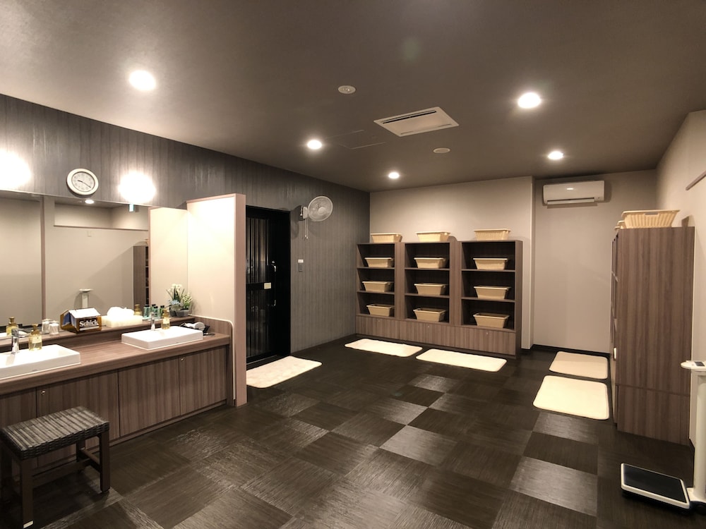 Hotel Route-Inn Koga Ekimae 4/55