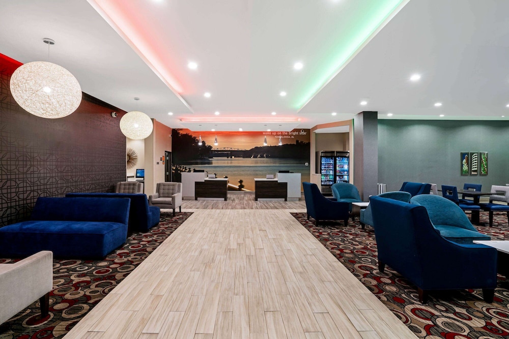 La Quinta Inn And Suites By Wyndham Tuscaloosa University 23/47