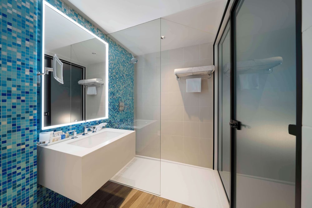 Radisson Blu Hotel, Riyadh Al Sahafa 50/50