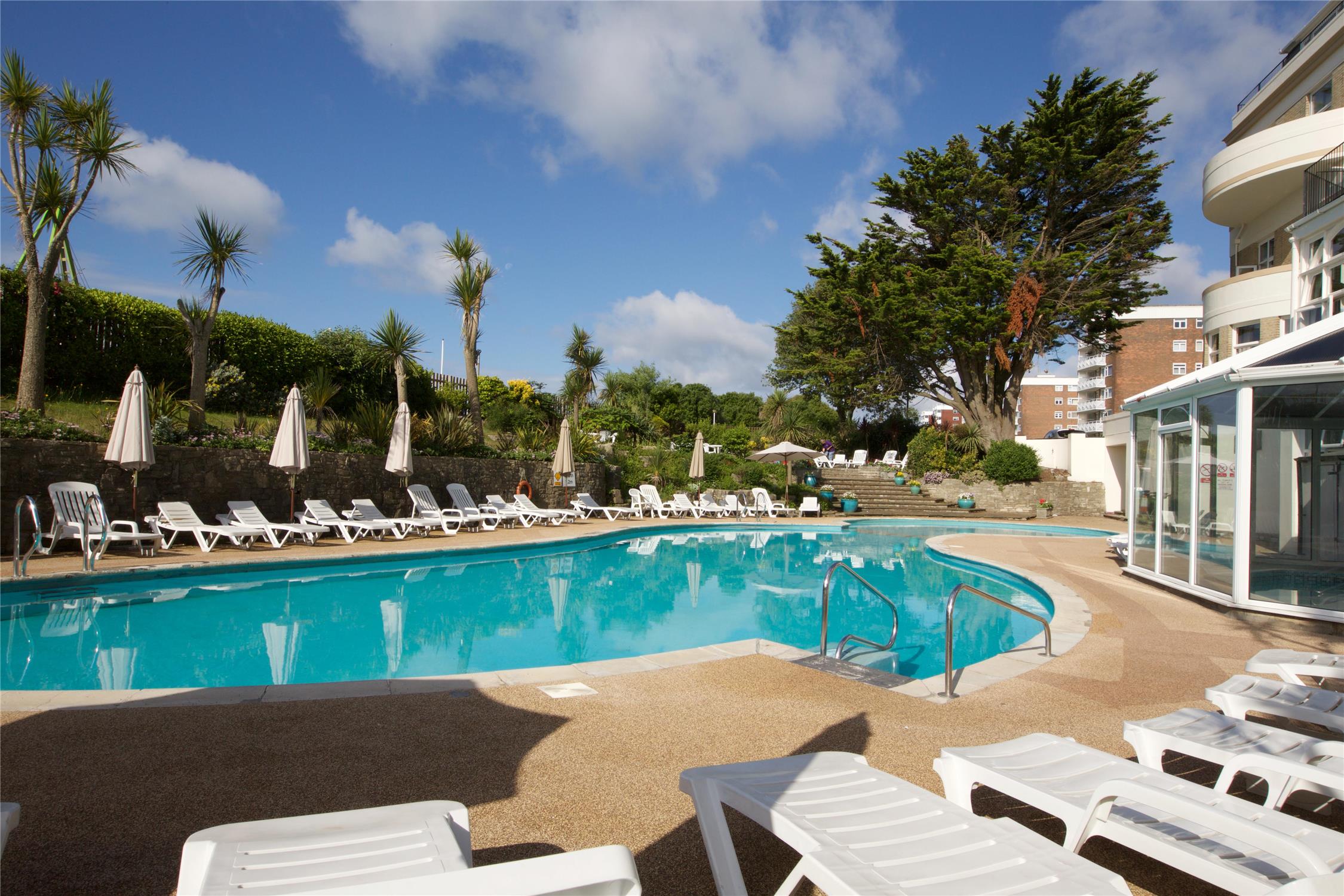 Bournemouth Carlton Hotel By Sunday 25/27