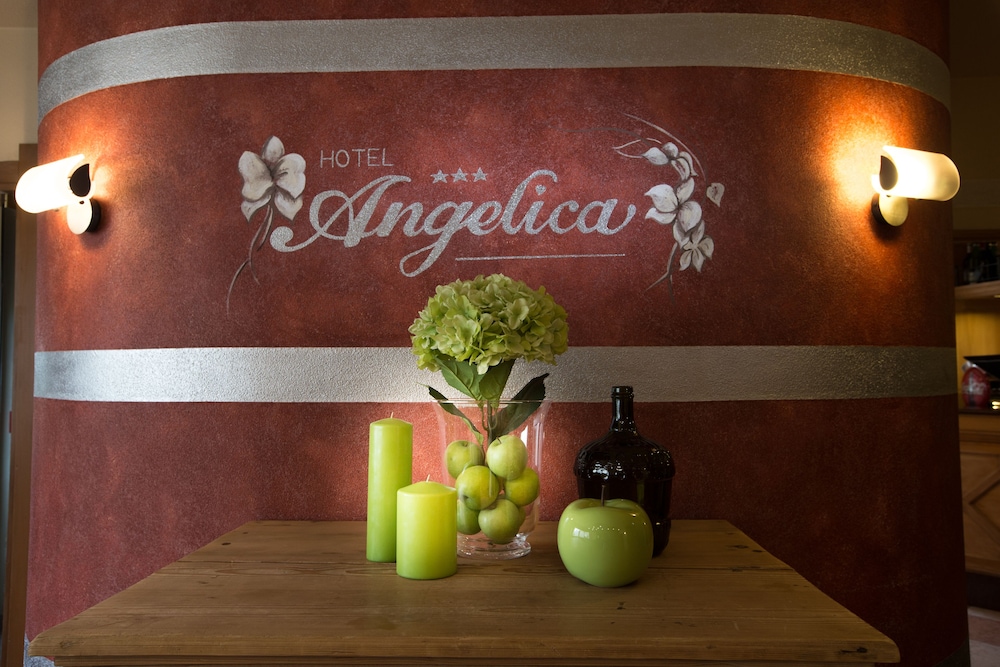Angelica Hotel 14/64