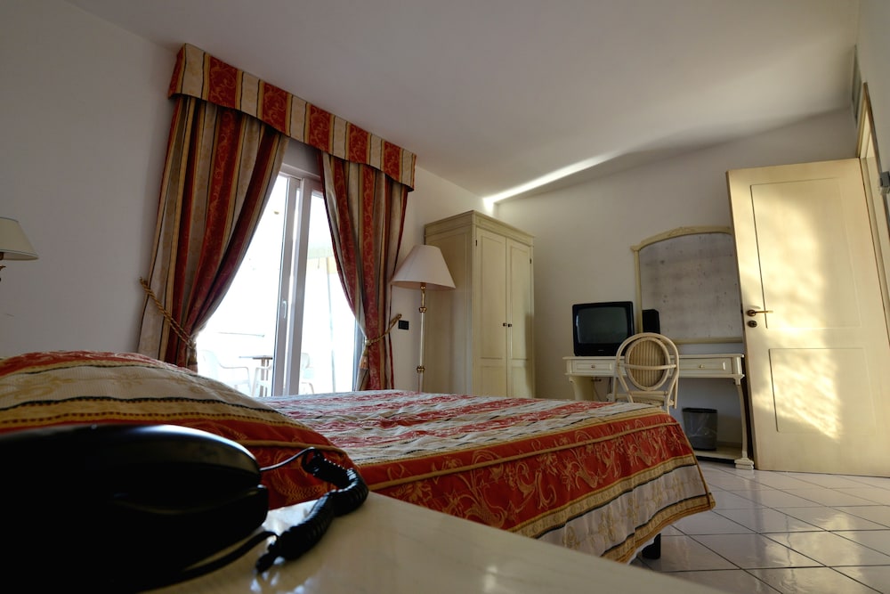 Del Sole Hotel 31/64
