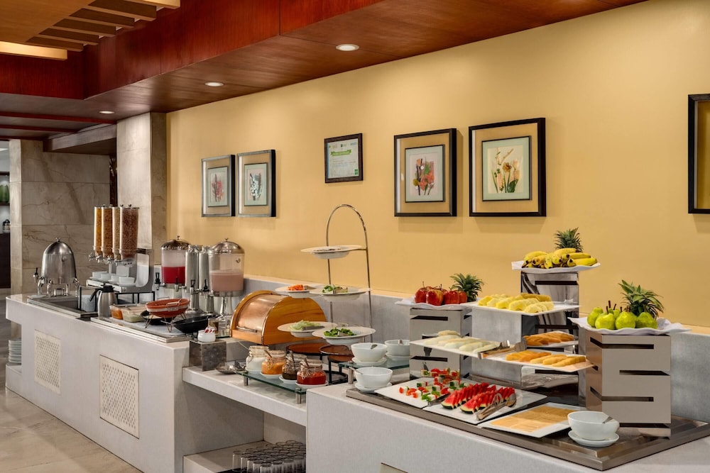 Ramada by Wyndham Ghaziabad Vasundhara 30/53
