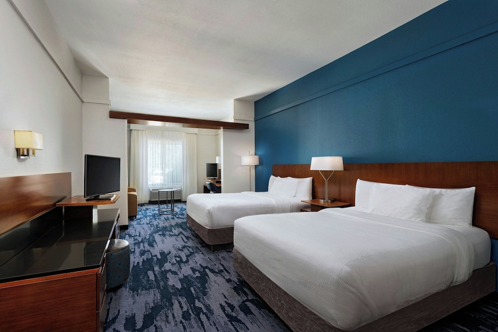 Suite, Multiple Beds