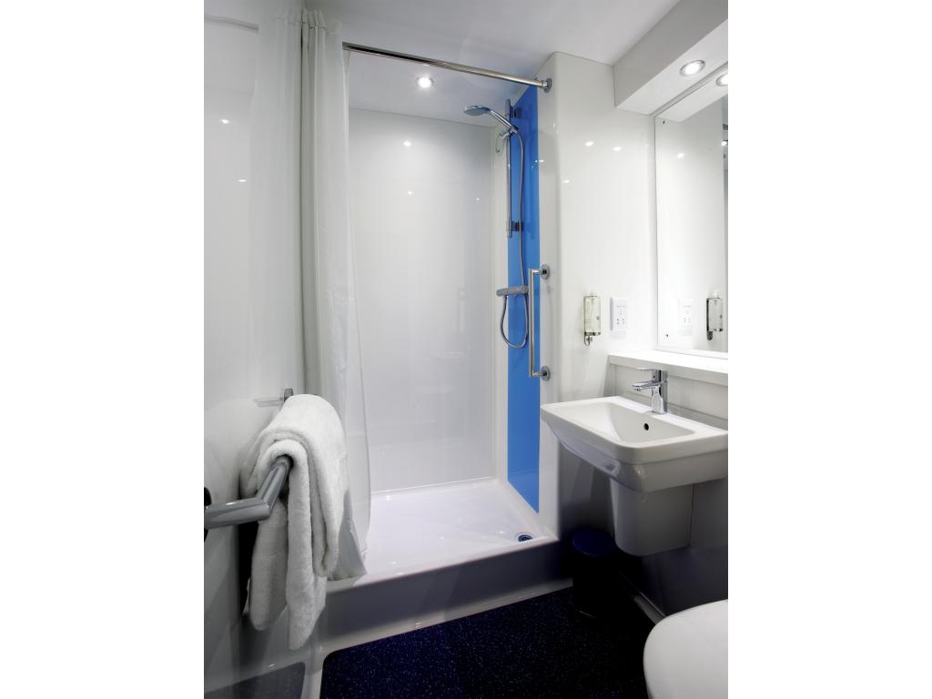Travelodge Sleaford 14/15