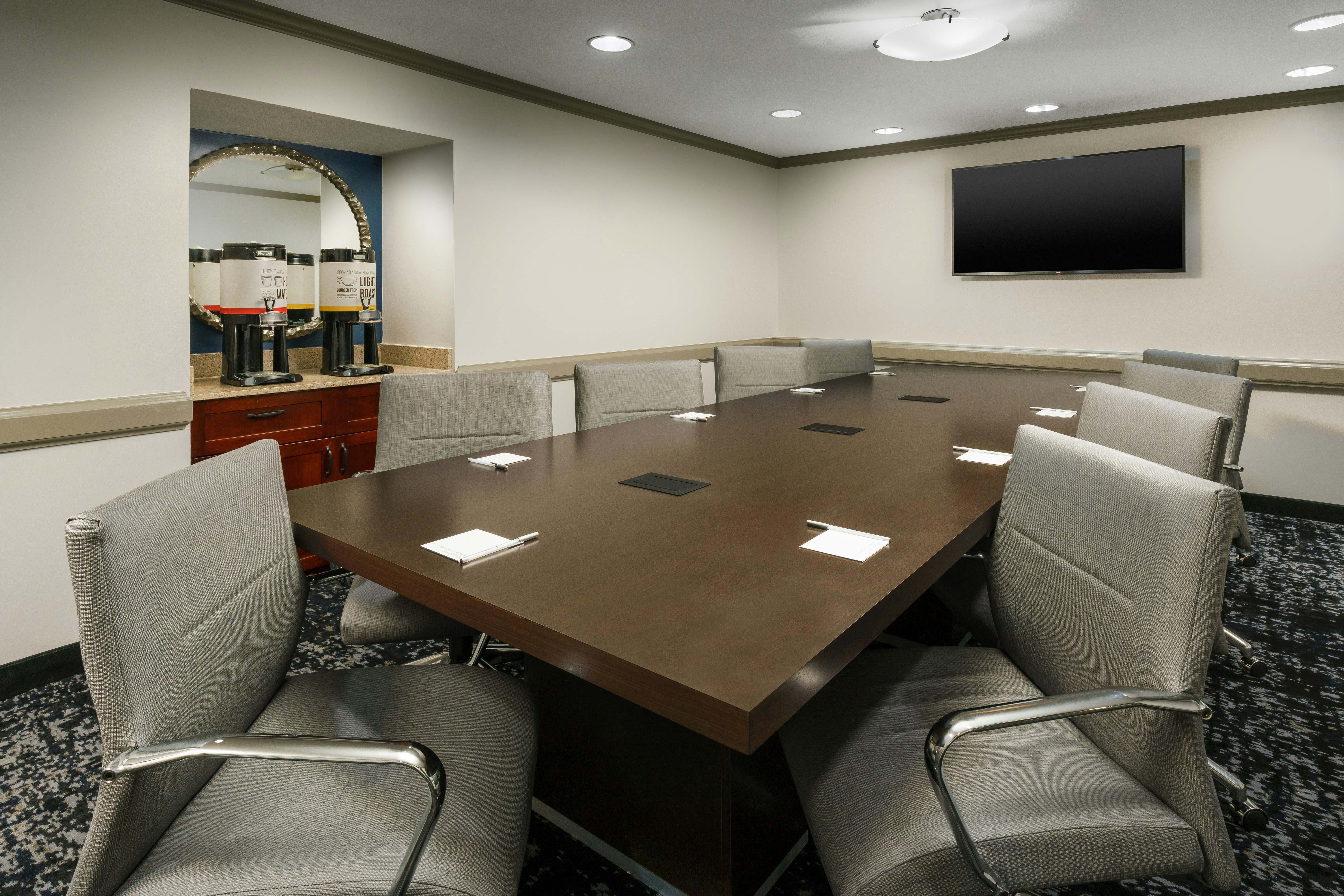 Hampton Inn and Suites Baltimore Inner Harbor 34/41