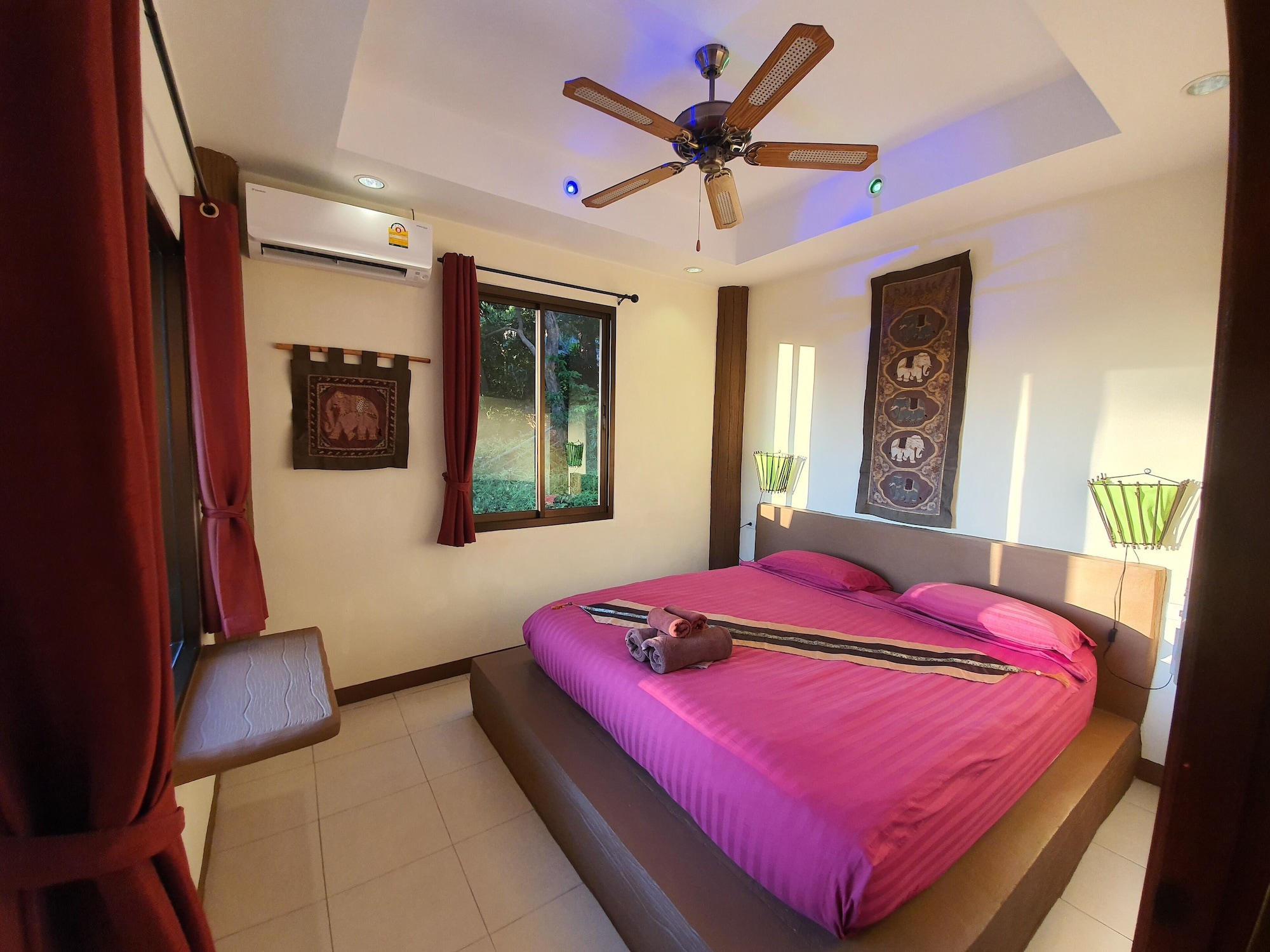 BIG, STUDIO, APARTMENT
