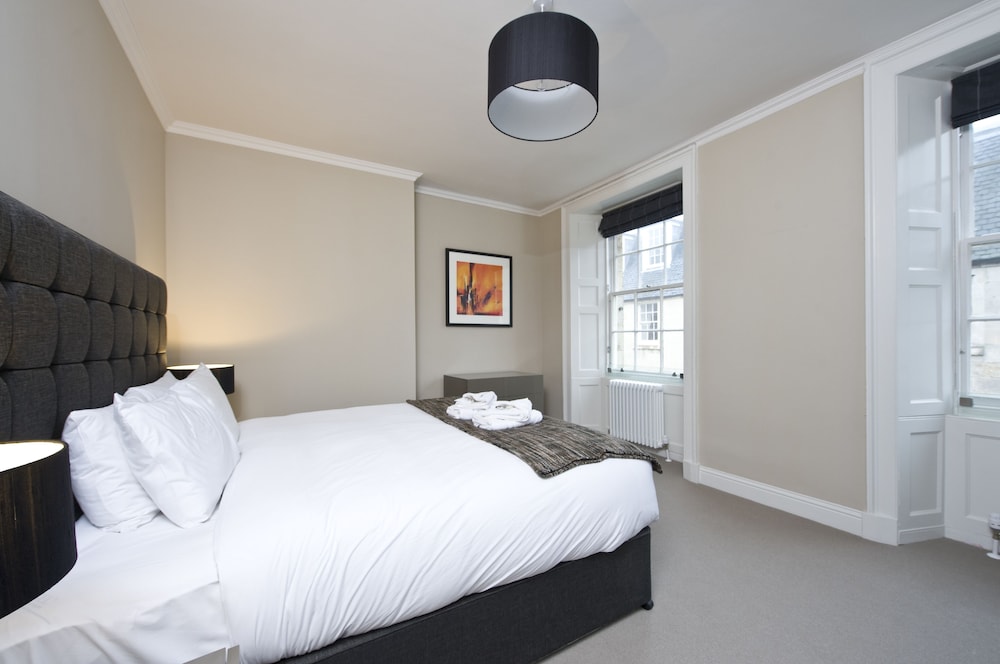 Destiny Scotland - Hill Street Apartments 6/30