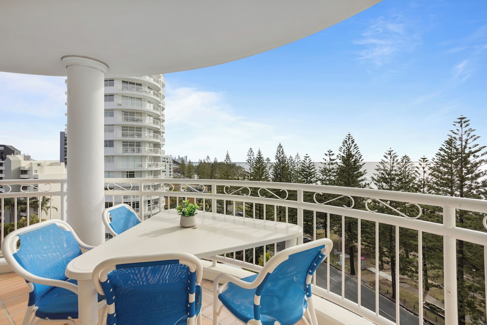 ULTIQA Burleigh Mediterranean Resort 58/65