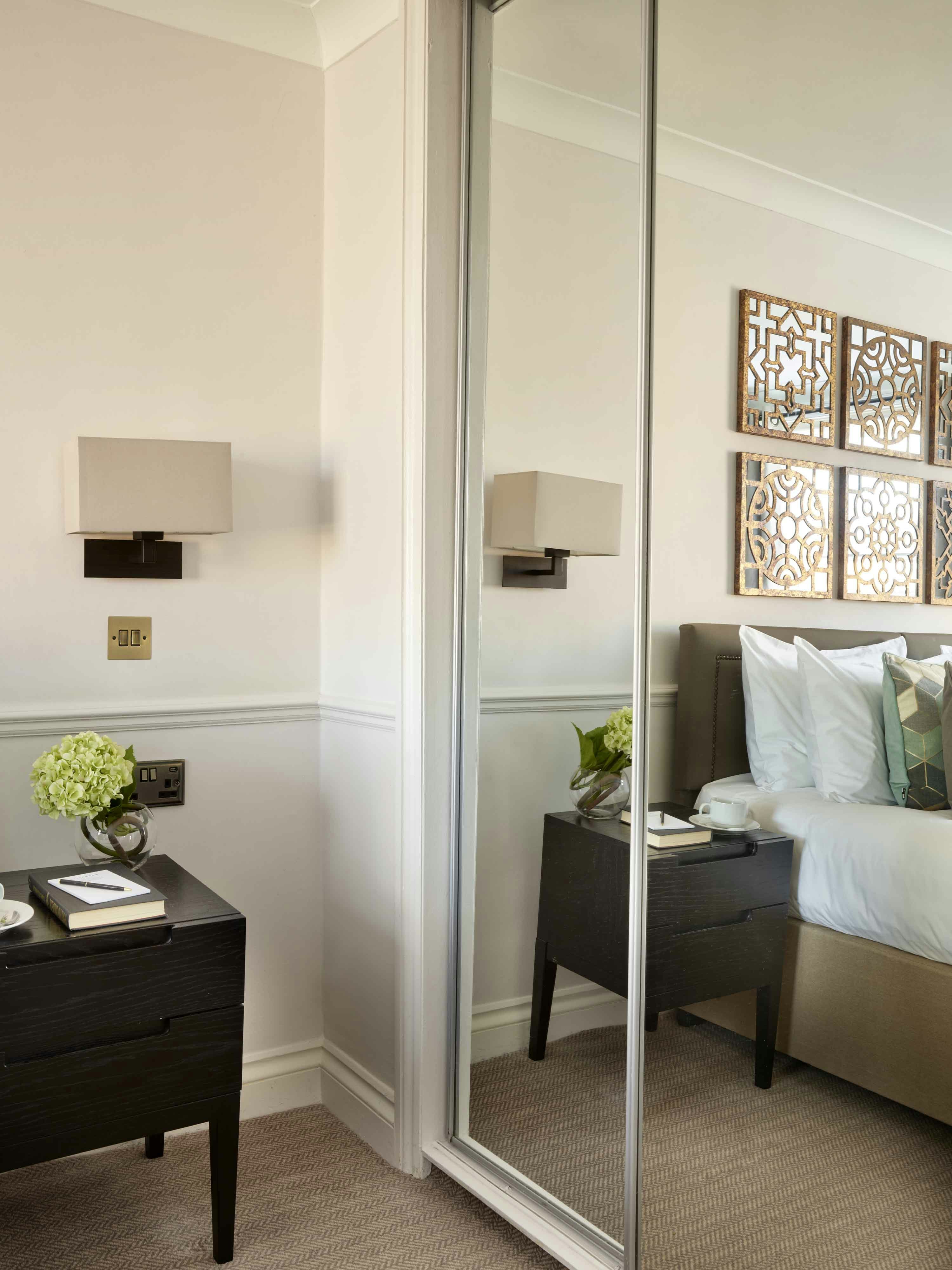 COLLINGHAM SERVICED APARTMENTS 56/56