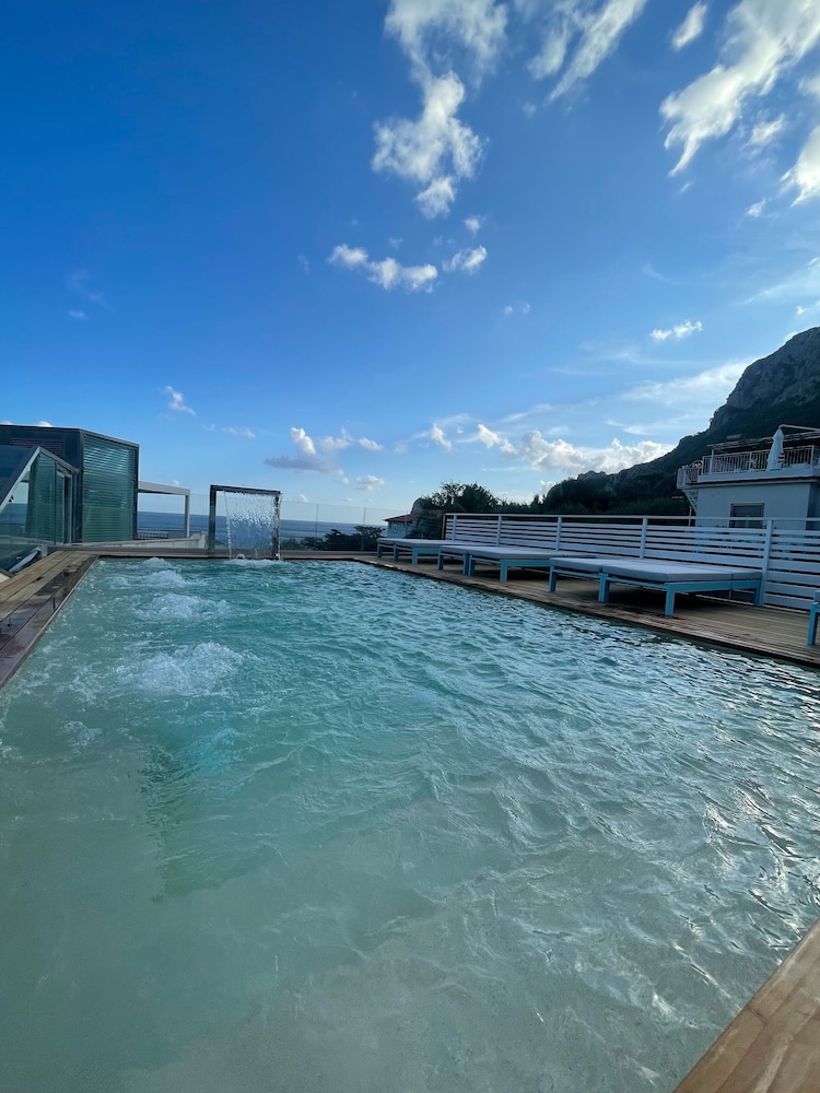 Punta Campanella Resort And Spa 34/71