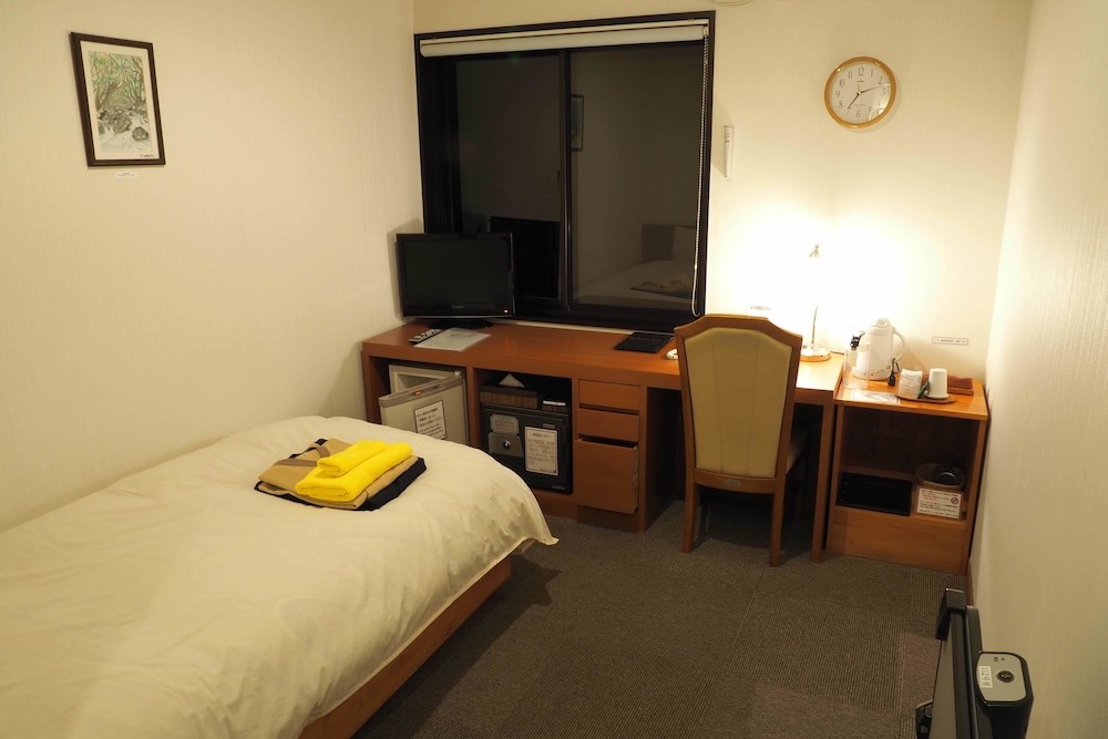Yakushima Green Hotel 12/58