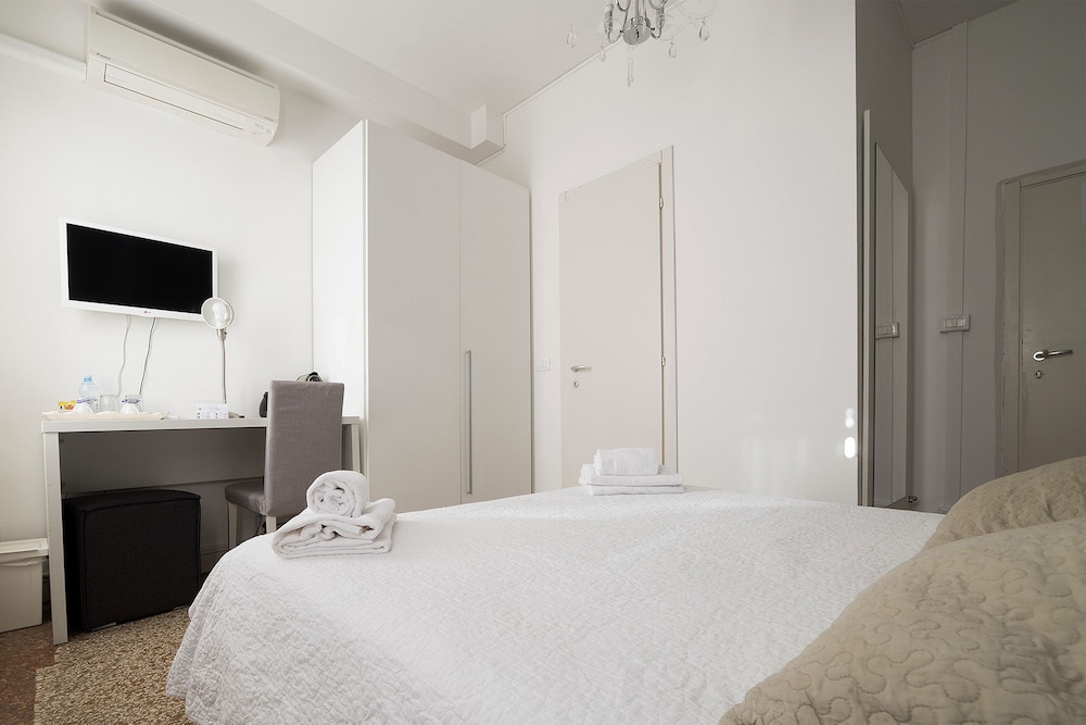 Al Portico Guest House Venezia photo4