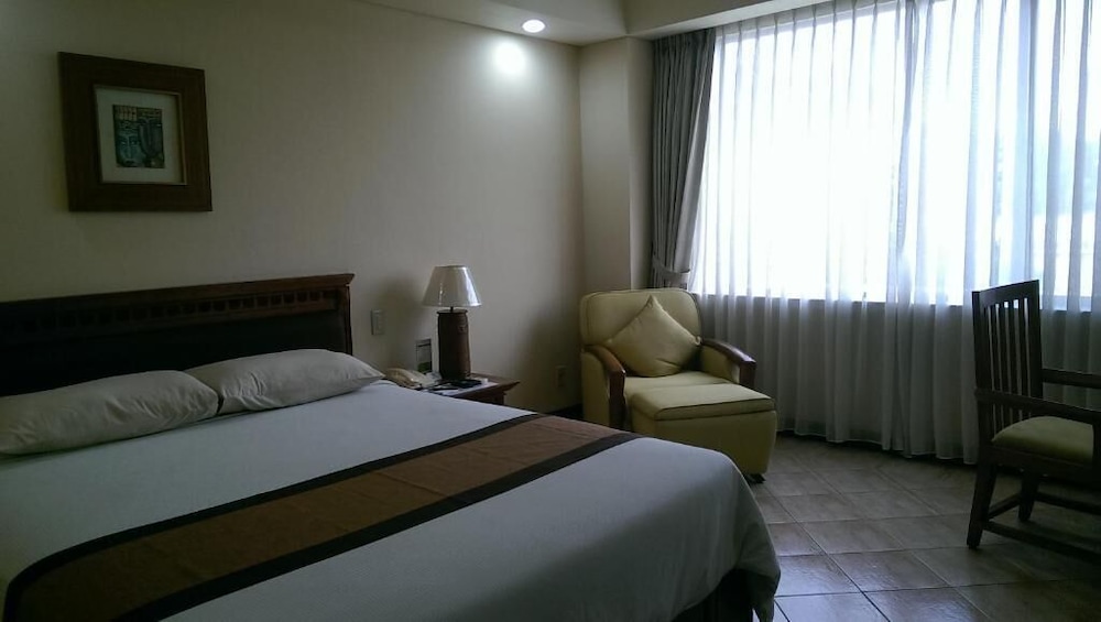 Puri KIIC Golf View Hotel 16/58