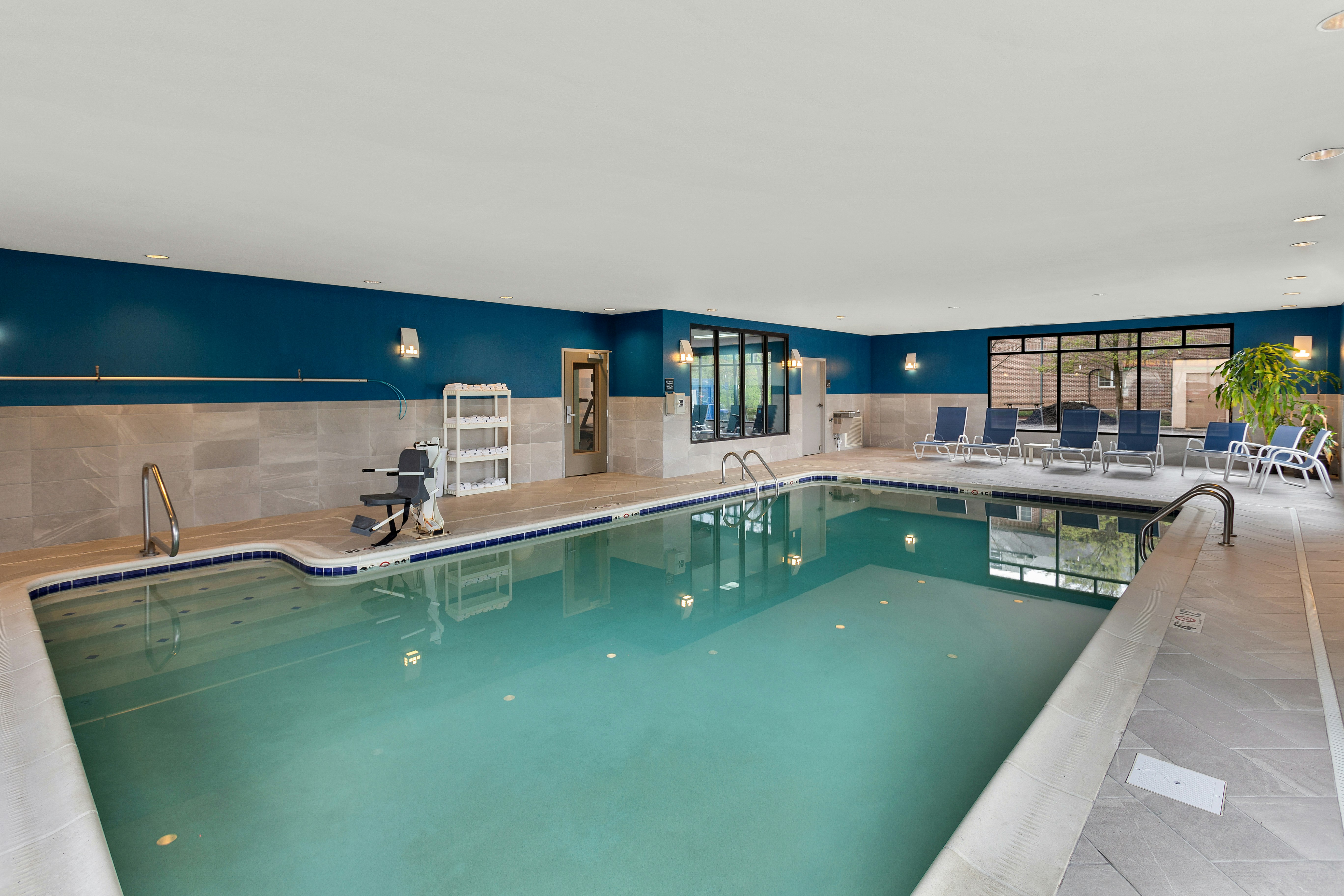 Hampton Inn Bridgeport/Clarksburg 24/42