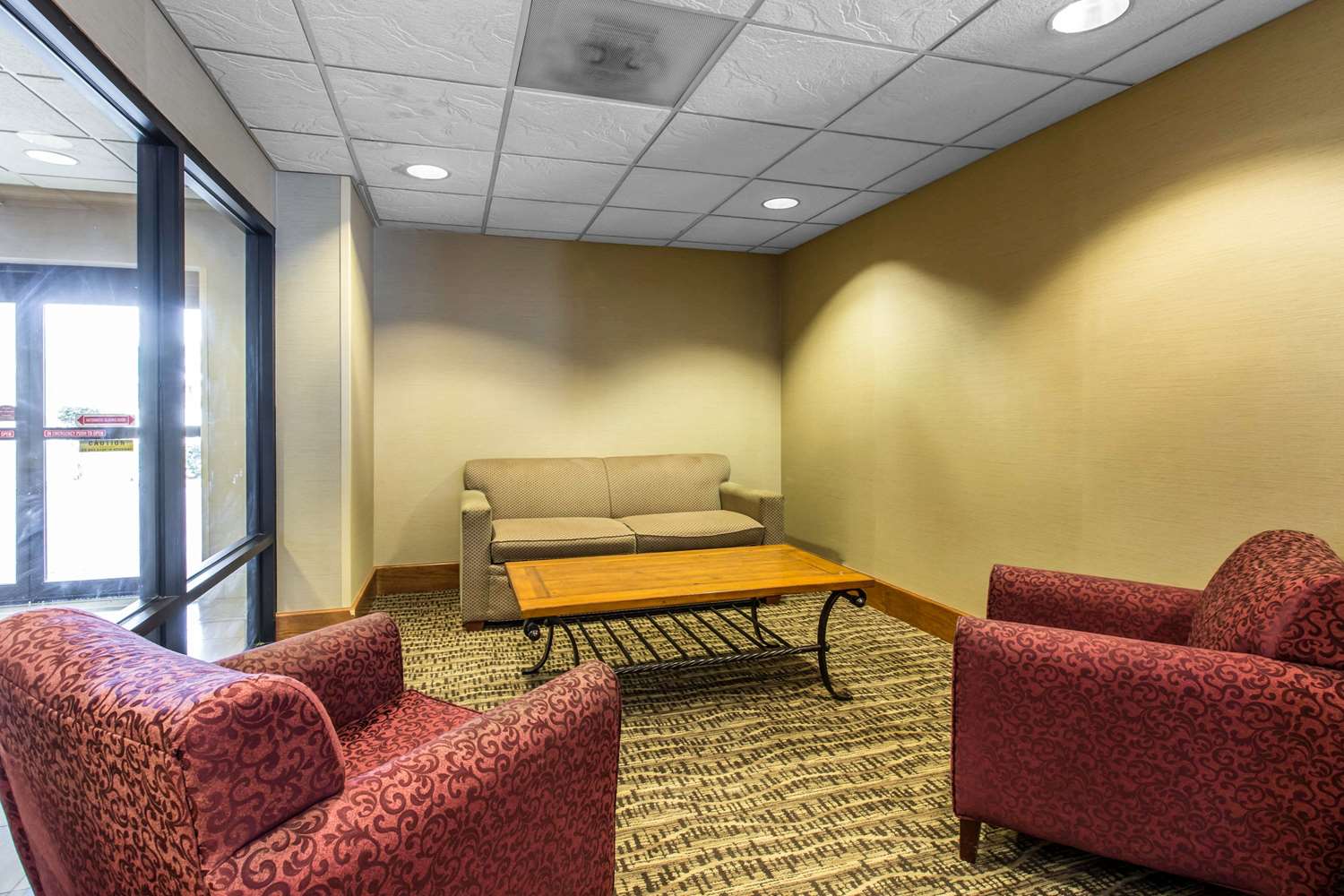 Comfort Inn and Suites Thomson 20/36